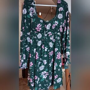 Derek Heart Green Floral Ruched Long Sleeve Dress